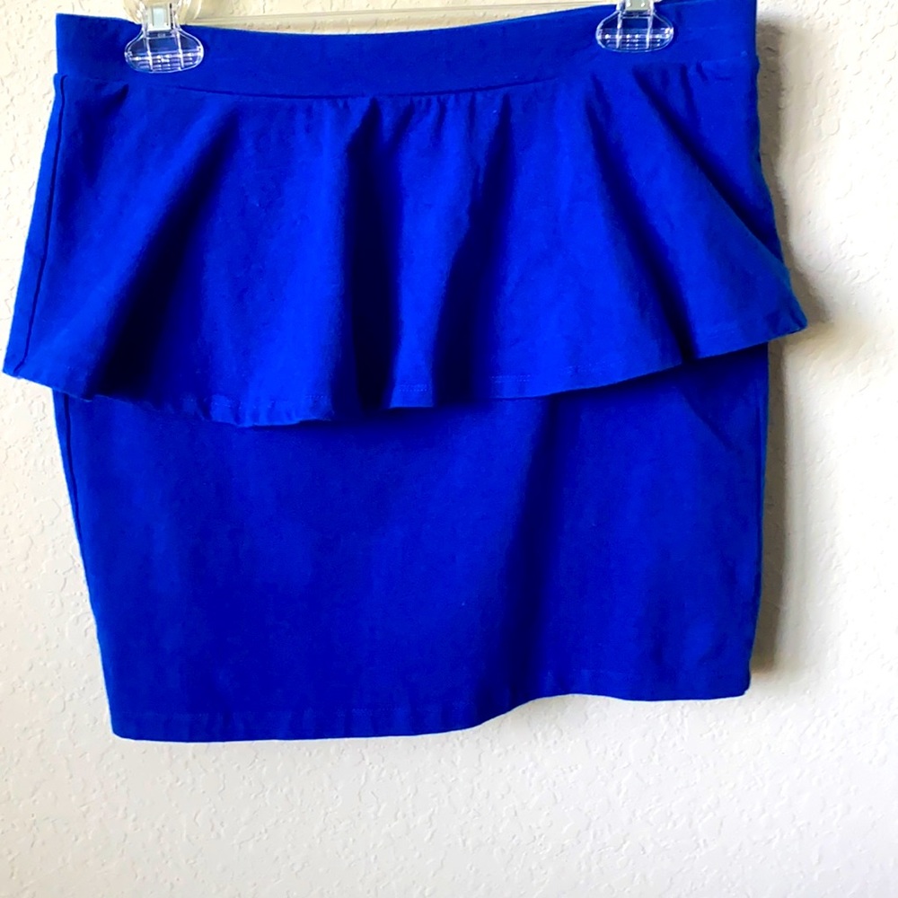 Date night? Beautiful blue, tight fitting skirt!!!